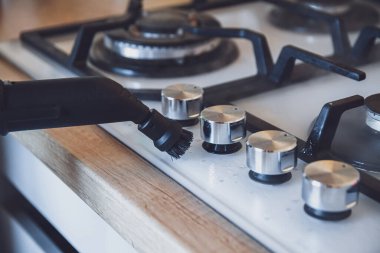 Cam seramik soba temizliği, buhar temizleyici ve ev dezenfeksiyonu..