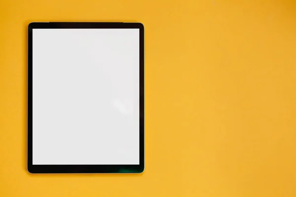 Tablet Screen Mockup Isolated Yellow Background Top View — Foto de Stock