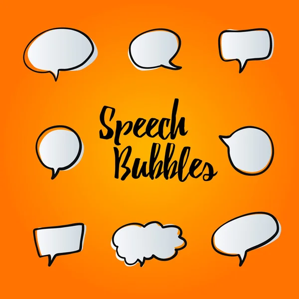 Turuncu bir arka plan üzerinde ayarla konuşma balonları el çekilmiş. 