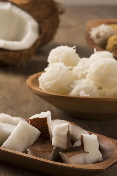 Cocadas peruviano, un dolce tradizionale al cocco venduto di solito su — Foto Stock