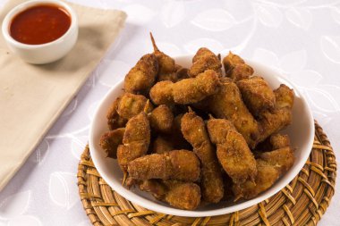 Brezilyalı aperatif. Tavuk şiş