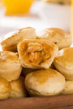 Empada Brezilya snack. Karidesli börek