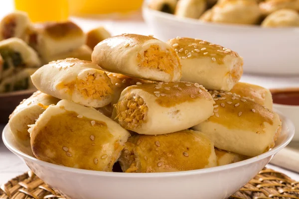 Snack brasileño. porción bocadillos de pollo . —  Fotos de Stock