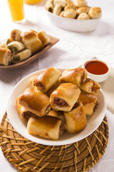 Spuntino brasiliano. Peperoni porzione snack . — Foto Stock