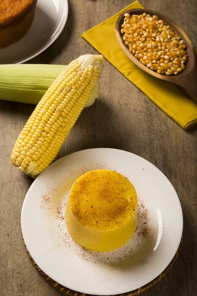 Curau de milho - comida típica de milho verde - saboroso e barato - typi — Fotografia de Stock