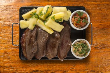 picanha bölümü ve manyok patates kızartması
