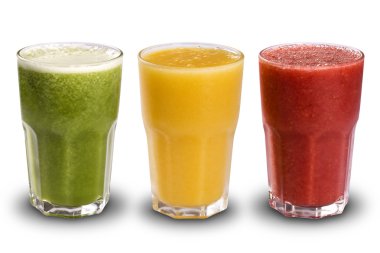 Beyaz arka plan üzerinde tropikal meyve suyu