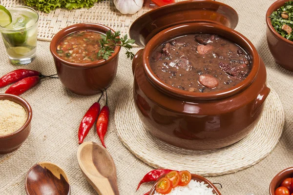 Feijoada, tradição da culinária brasileira — Fotografia de Stock