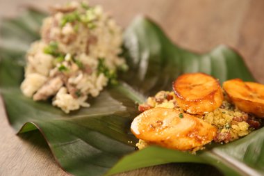 kurutulmuş et risotto muz ile.