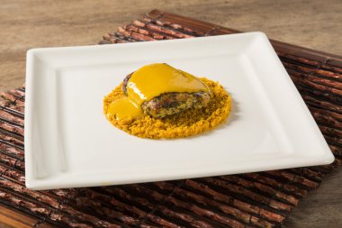 manyok un ile ızgara balık