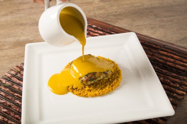 manyok un ile ızgara balık