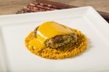 manyok un ile ızgara balık