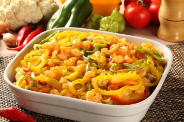 Moqueca de peixe denilen geleneksel Brezilya çanak