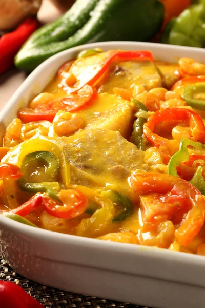 Moqueca de peixe denilen geleneksel Brezilya çanak