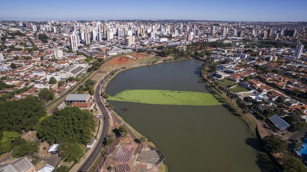 都市のサンパウロ ホセ リオプレットありませんのサンパウロの空撮 — ストック写真