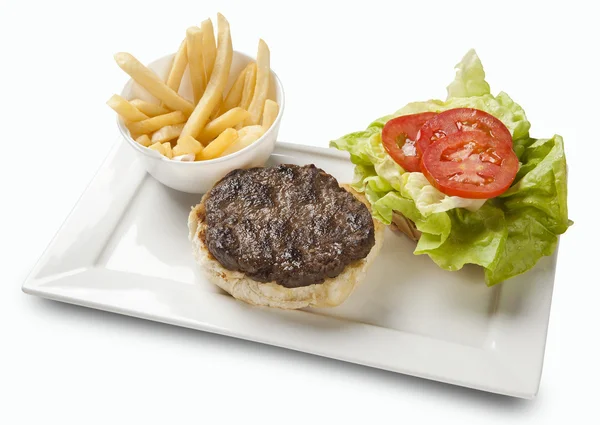 Hamburguesa con papas fritas y ensalada. Fondo blanco . — Foto de Stock