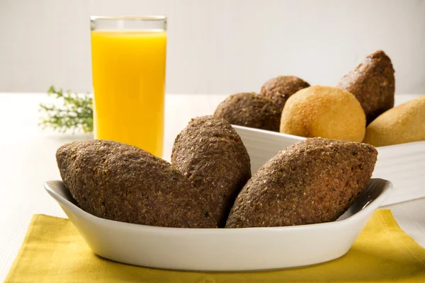 Kibe assado. Lanche brasileiro . — Fotografia de Stock