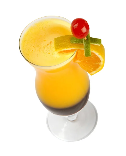 Cocktail de frutas. bebida fria tradicional no verão . — Fotografia de Stock