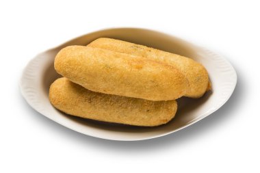 Kızarmış sosis aperatifler. Beyaz backgroung Brezilyalı snacks.