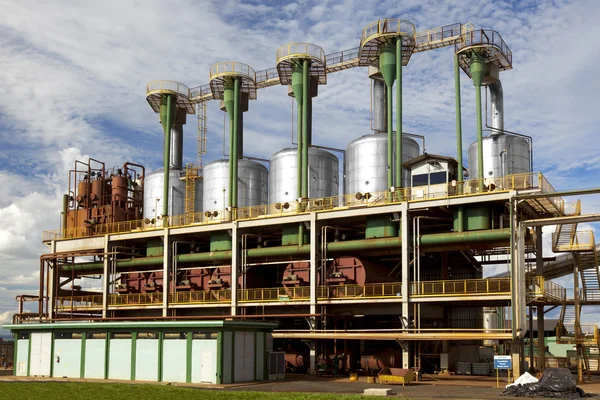 Şeker kamışı endüstriyel değirmen işleme tesisi Brezilya — Stok fotoğraf