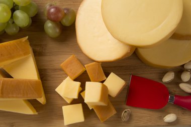 Çeşitli peynirler