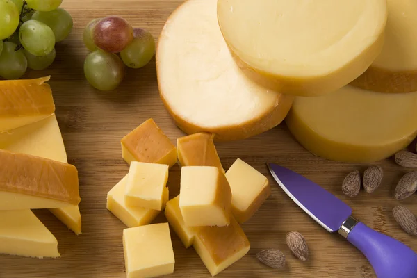 Assorted cheeses — Stock Photo, Image