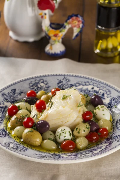 Un plato típico portugués con bacalao —  Fotos de Stock