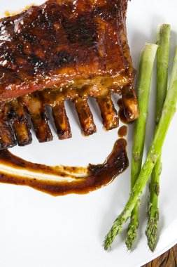 Sebzeli ızgara pirzola. 