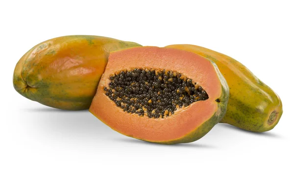 Nyklippt saftiga tropisk papaya mamao frukter med frön på Brasilien — Stockfoto