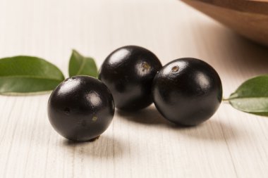 Berry Jaboticaba ahşap tablo