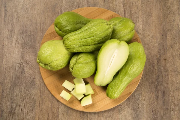 O chayote (Sechium edule) é um vegetal nativo da américa do sul . — Fotografia de Stock