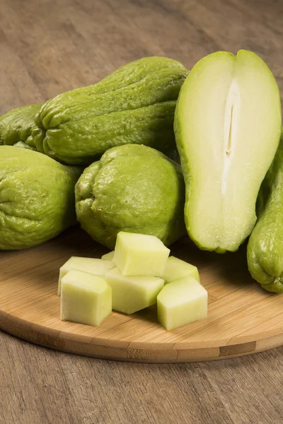 The chayote (Sechium edule) is a vegetable native to south america. — Stock Photo, Image