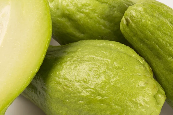 The chayote (Sechium edule) is a vegetable native to south america. — Stock Photo, Image
