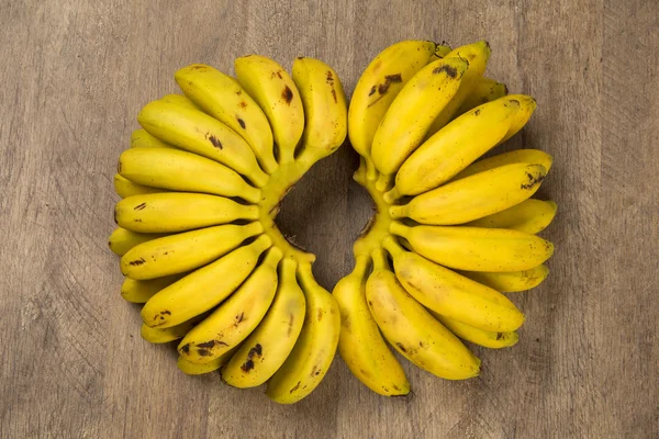 Банкетка із золотих бананів — стокове фото