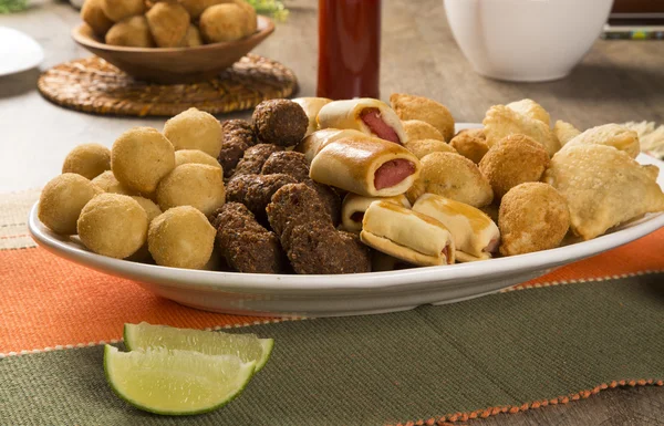 Lanche brasileiro misto . — Fotografia de Stock