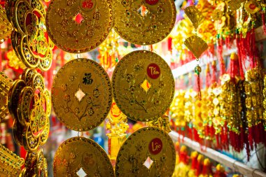 Vietnamca altın sikke dekorasyon