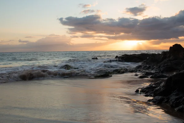 Puesta de sol Maui con arena — Foto de Stock