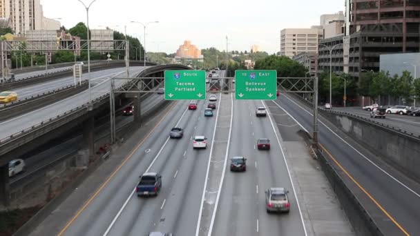 Seattle trafik på Interstate 5 — Stockvideo