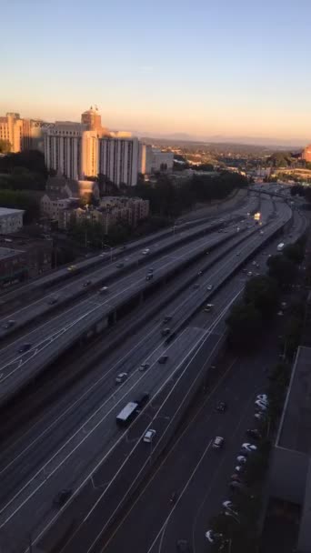 Časová prodleva provozu na dálnici v Seattlu — Stock video