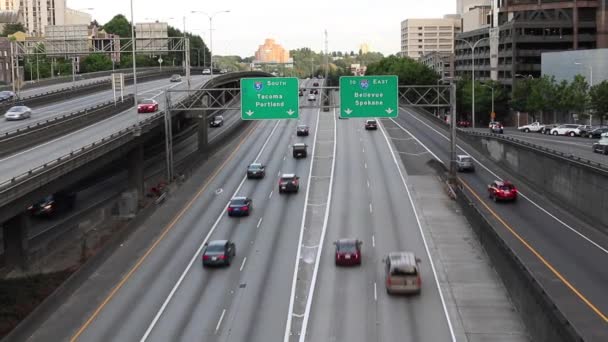 Seattle trafik på Interstate 5 — Stockvideo