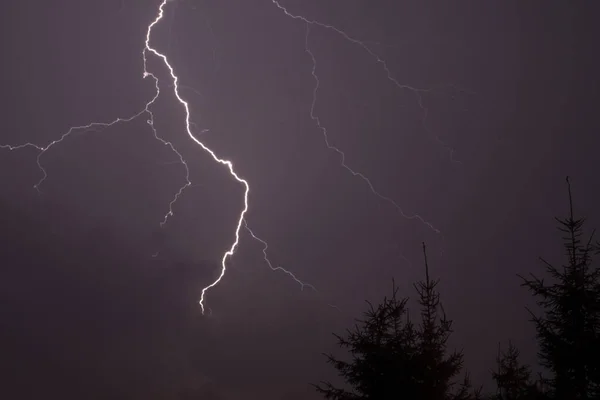 Uma Tempestade Enorme Sobre Uma Pequena Aldeia — Fotografia de Stock