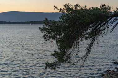 Gün batımında Atlantik Denizi 'nin güzel manzarası