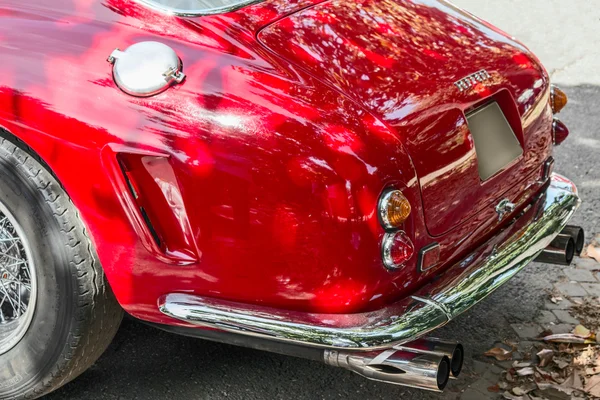 Vecchia macchina rossa — Foto Stock