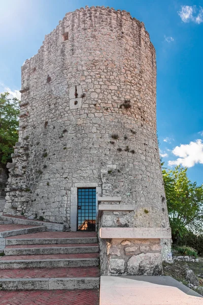 Ruinas de la torre — Foto de Stock