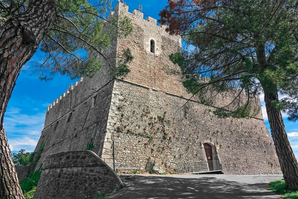 Kastil Monforte di campobasso Stok Foto Bebas Royalti