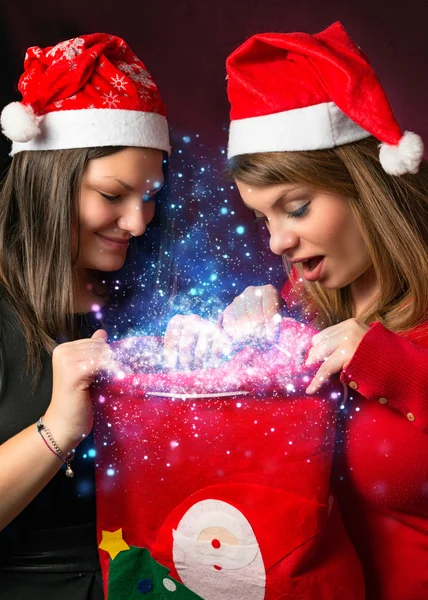 Két lány karácsonyra — Stock Fotó