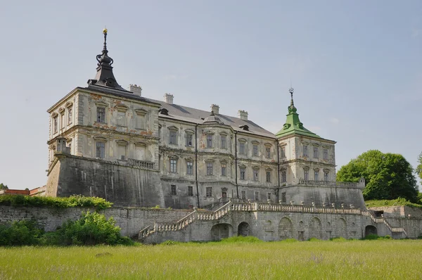 Eski görkemli Pidhirtsi kale