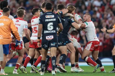 Tempers flare during the 2025 Betfred Super League Grand Final Hull KR v Wigan Warriors at Old Trafford, Manchester, United Kingdom, 11th October 2025 