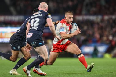 Mikey Lewis of Hull KR breaks with the ball during the 2025 Betfred Super League Grand Final Hull KR v Wigan Warriors at Old Trafford, Manchester, United Kingdom, 11th October 2025