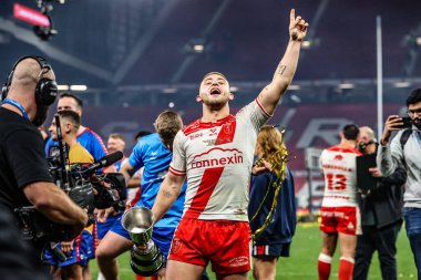 Man of the match Mikey Lewis of Hull KR celebrates with the fans after Hull KR win the Grand Final during the 2025 Betfred Super League Grand Final Hull KR v Wigan Warriors at Old Trafford, Manchester, United Kingdom, 11th October 2025 